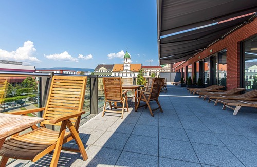 Teplice Apartment | Discover Comfort at Rezidence Fontána with Spa & Dining