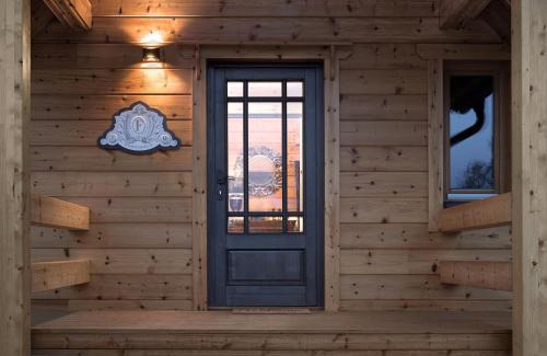 Tatranska Lomnica Ski Chalet | Experience Comfort at Rezidencia Woodchalet - Rated 9.8/10