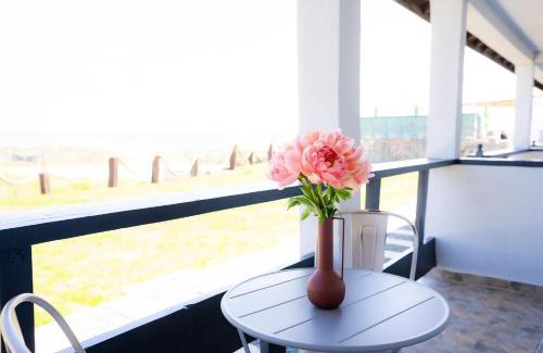Vadu Apartment | Experience Oceanfront Bliss at Rezident Corbu Hotel