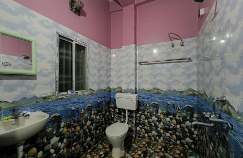 Sibsagar House | Cozy RG Homestay - Family-Friendly with Kitchen Access