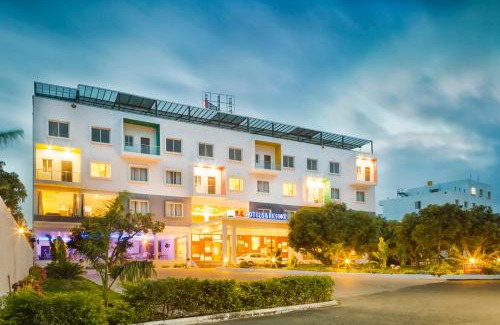 Malur Hotel | Discover RG Hotels and Resort with Pool & Spa Amenities