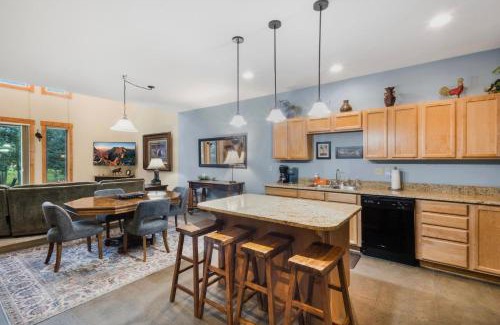 South Fork House | Family-Friendly Retreat at RGC-23B South Fork with Pool