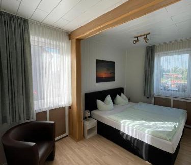 Weißenthurm Hotel | Pet-Friendly Comfort at Rheinhotel Kelch with Breakfast