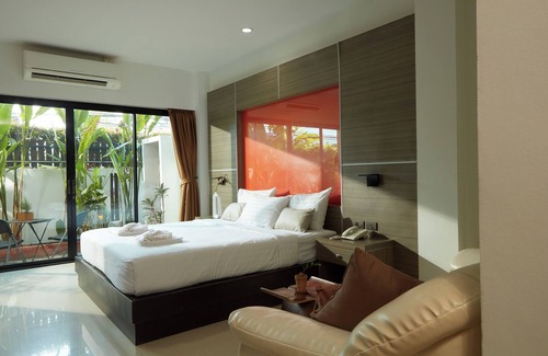 Makham Tia Hotel | Budget-Friendly Rhienchai Place with Family Amenities