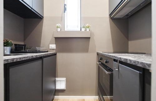 Certosa Apartment | Rho Fiera-San Siro - Modern with WiFi-AC & Netflix