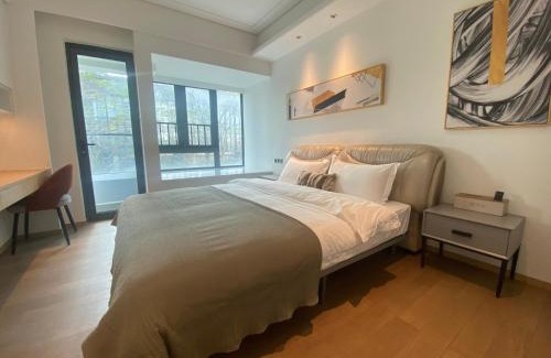 Shajing Apartment | Guest Rated 10/10: Rho Hotel near Shenzhen Exhibition Center