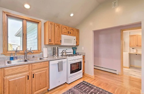 East Greenwich House | Idyllic Rhode Island Haven Steps from Greenwich Bay!