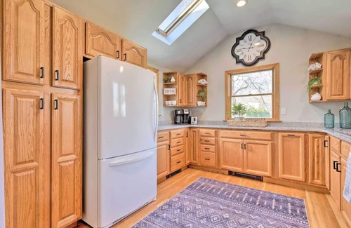East Greenwich House | Idyllic Rhode Island Haven Steps from Greenwich Bay!