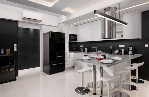 Petaloudes Apartment | Rhodes SkyLine Suite: Outdoor Jacuzzi & Sea View Awaits