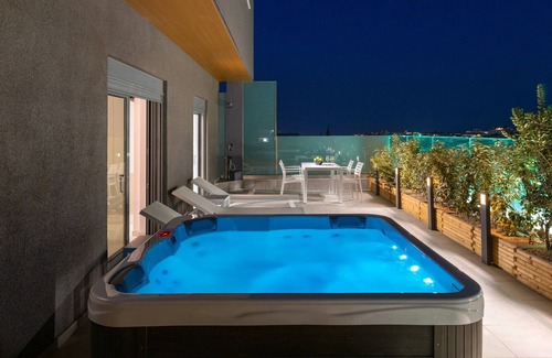 Petaloudes Apartment | Experience Oceanfront Bliss at Rhodes Skyline Suites