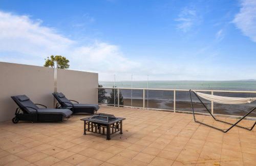 Rhyll House | Rhyll Seaside Penthouse