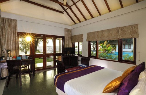 Kumarakom Hotel | Experience Rhythm Kumarakom: 5-Star Pool & Spa Retreat