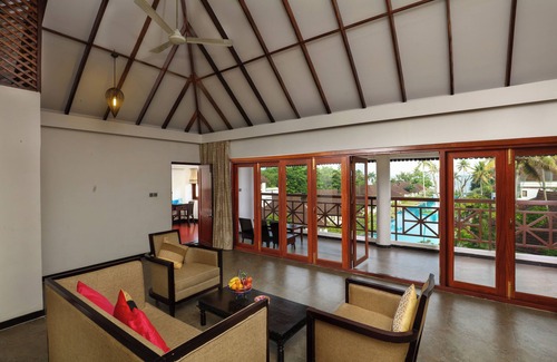 Kumarakom Hotel | Experience Rhythm Kumarakom: 5-Star Pool & Spa Retreat