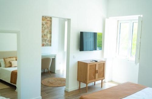 Se House | Oceanfront Bliss at Ria View Guesthouse - Rated 9.6/10