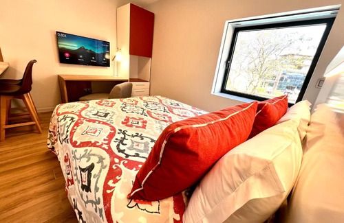 Aveiro Apartment | Discover RIACENTRUM: 4-Star Smart Residence with Top Ratings