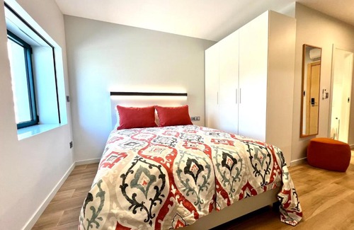 Aveiro Apartment | Discover RIACENTRUM: 4-Star Smart Residence with Top Ratings