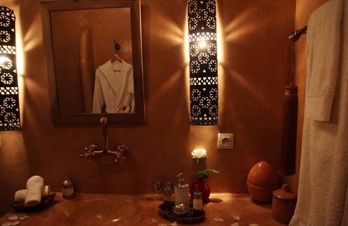Mechouar-Kasbah House | Discover Riad Ajebel: Relax by the Pool and Unwind in Luxury
