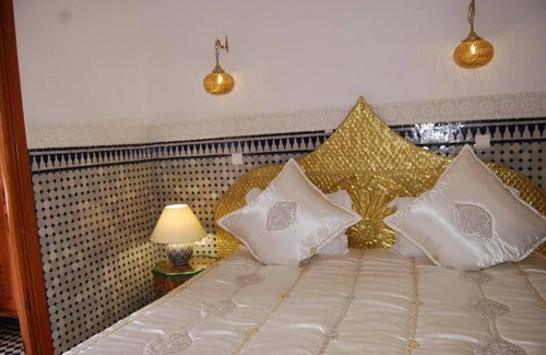 Layoun Bed & Breakfast | Experience Riad Authentic Palace & Spa - Jawhara Awaits You