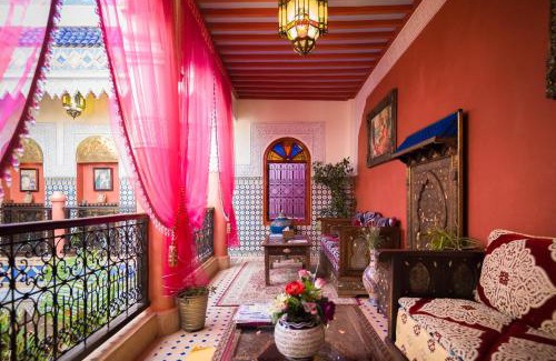 Riad Zitoun Jdid House | Elegant Stay at Riad Bleu du Sud - 4 Star Gem with Dining