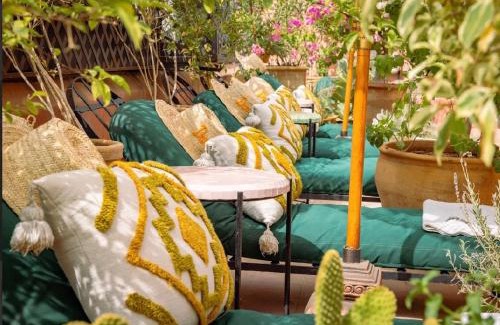 Medina House | Indulge at Dar Al Assad: 5-Star Oceanfront Retreat
