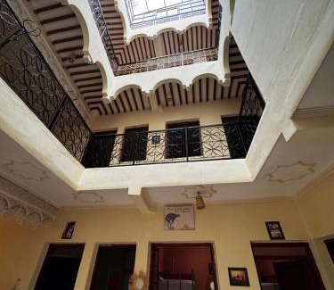Mechouar-Kasbah Hostel | Riad dar Malak