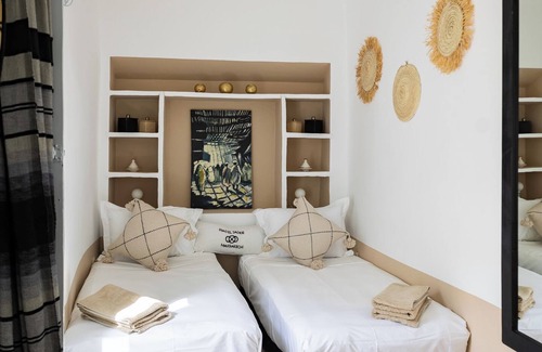 Zaouia Sidi Rhalem House | Riad el Jadide: Inviting Guest House with Pool & Spa