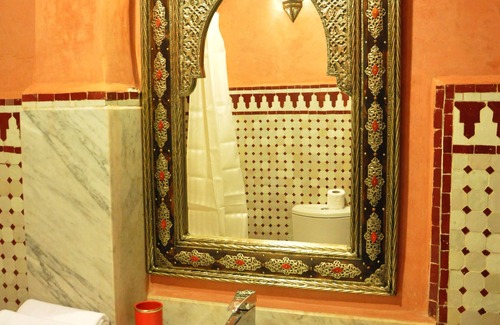 R'habet Zbib House | Elegant Riad Ghita Palace: Spa, Dining & Family-Friendly Stay