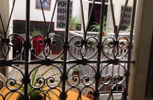 Tetouan Bed & Breakfast | Discover Riad La Perla: Family-Friendly with Great Amenities