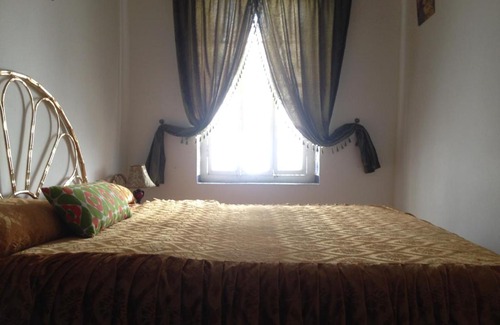 Tetouan Bed & Breakfast | Discover Riad La Perla: Family-Friendly with Great Amenities