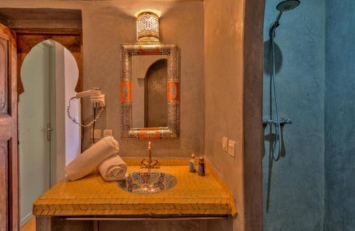 Majorelle Hotel | Experience Riad la villa Bleue near Jardin Majorelle