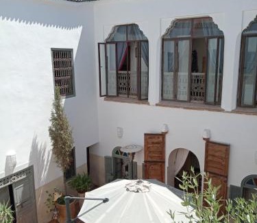 Bab Doukkala House | Relaxing Riad le Jardin de Mina with Pool and Pet Amenities
