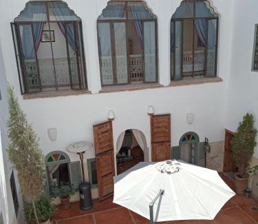 Bab Doukkala House | Relaxing Riad le Jardin de Mina with Pool and Pet Amenities