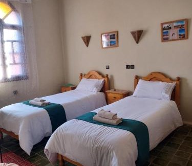 M'Hamid El Ghizlane Hotel | Experience Riad ma bonne étoile: 9.2/10 with Oceanfront Pool