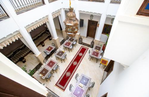 Assouel House | Elegant Riad Mandana & Spa: 4-Star Oceanfront Retreat