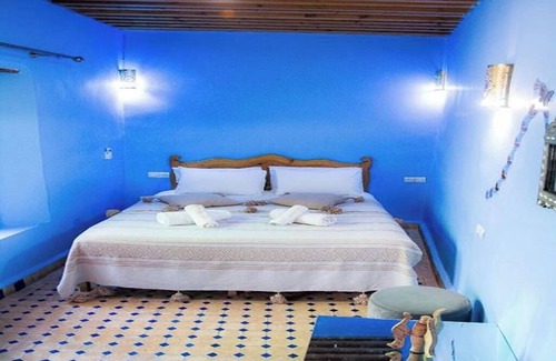 Dar Tazi House | Riad Misk Fez – Authentic Stay with Rooftop, Breakfast & Day Trips