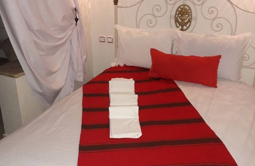 Arset El Bilk House | Inviting Riad Red Kech Et Apart with Spa and Family Amenities