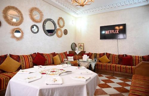 Menara Apartment | Artistic Hostel Near Airport for Budget Travelers