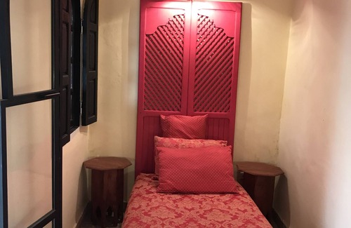 Sidi Ben Slimane El Jazouli House | Discover Riad Tamegroute: Relax Near Place Jeema El Fna