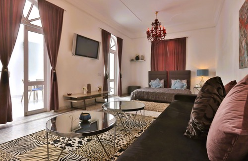 Sidi Ben Slimane El Jazouli House | Elegant Riad VIP: 5 Bedrooms with Pool and Terrace