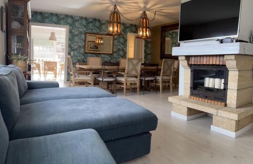 Ribadesella House | Ribadesella Playa 3: Family-Friendly Retreat by the Beach