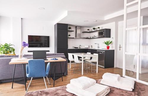 Castello de la Plana Apartment | Pet-Friendly Retreat at Ribalta Sensaciones with High Ratings