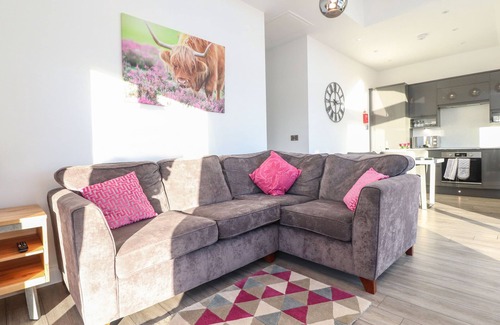 Bolton by Bowland Cottage | Relaxing Ribble View: Pet-Friendly Retreat with Hot Tub