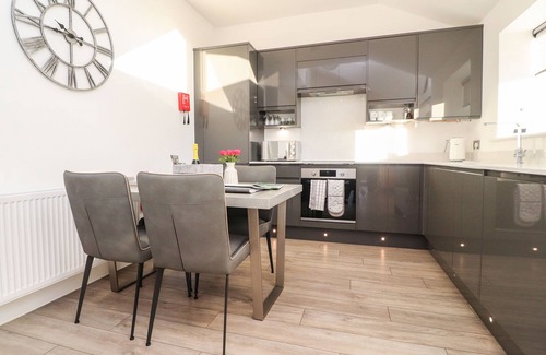 Bolton by Bowland Cottage | Relaxing Ribble View: Pet-Friendly Retreat with Hot Tub