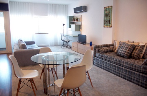 Sao Paulo Apartment | Ribeira 1 - Steps from Mercado da Ribeira & River Tagus