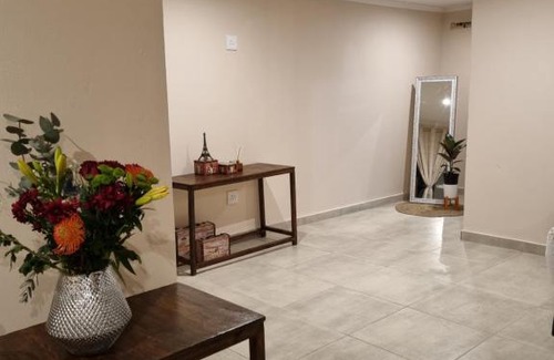 Moletji House | Discover Ribeng la Noka Conference and Leisure Center