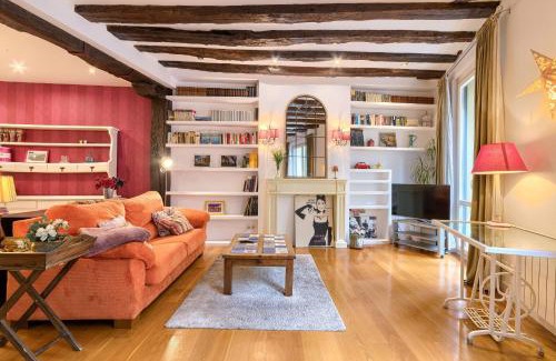 Bilbao Old Town Apartment | Explore Ribera Market Old Town: Family-Friendly Comfort