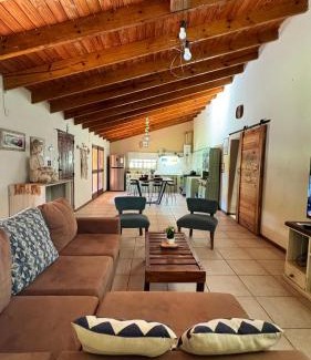 Oliveros House | Pet-Friendly Retreat at Riberas del Río with Pool Access