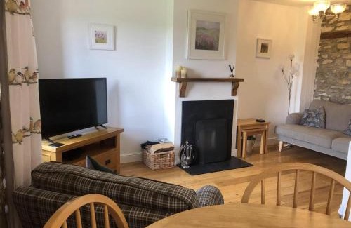 Scawton House | Riccal Dale Cottage: Pet and Child Friendly Retreat