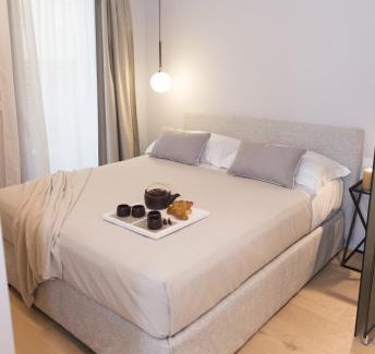 Riccione Apartment | Exquisite Riccione Suite Design: 4-Star Beachfront Escape