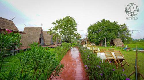 Klaeng Hotel | Pet-Friendly Rice Wonder Cafe & Eco Resort with Breakfast